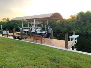 picture of dock. The boat lift is NOT available
