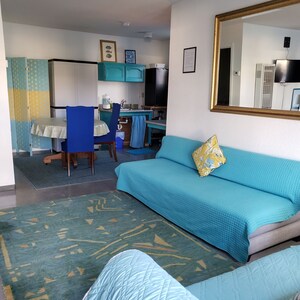 Studio & Bath by Sea - First Floor - Works for Pets & Disabled Guests