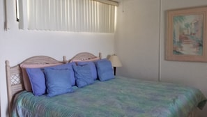 King size bed
