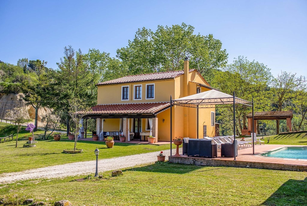 Picture of villa