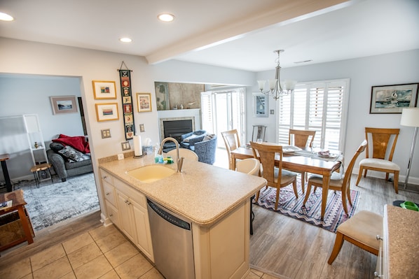 Open, inviting floor plan for easy entertaining.