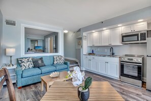 Seaside serenity in the living room!
