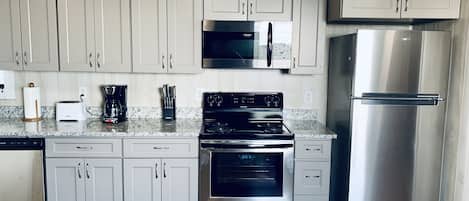 Completely renovated kitchen!