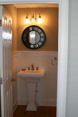 Powder room off front foyer