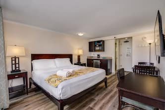 King Bed Suite at The Bamboo Hotel a central Waikiki Oasis
