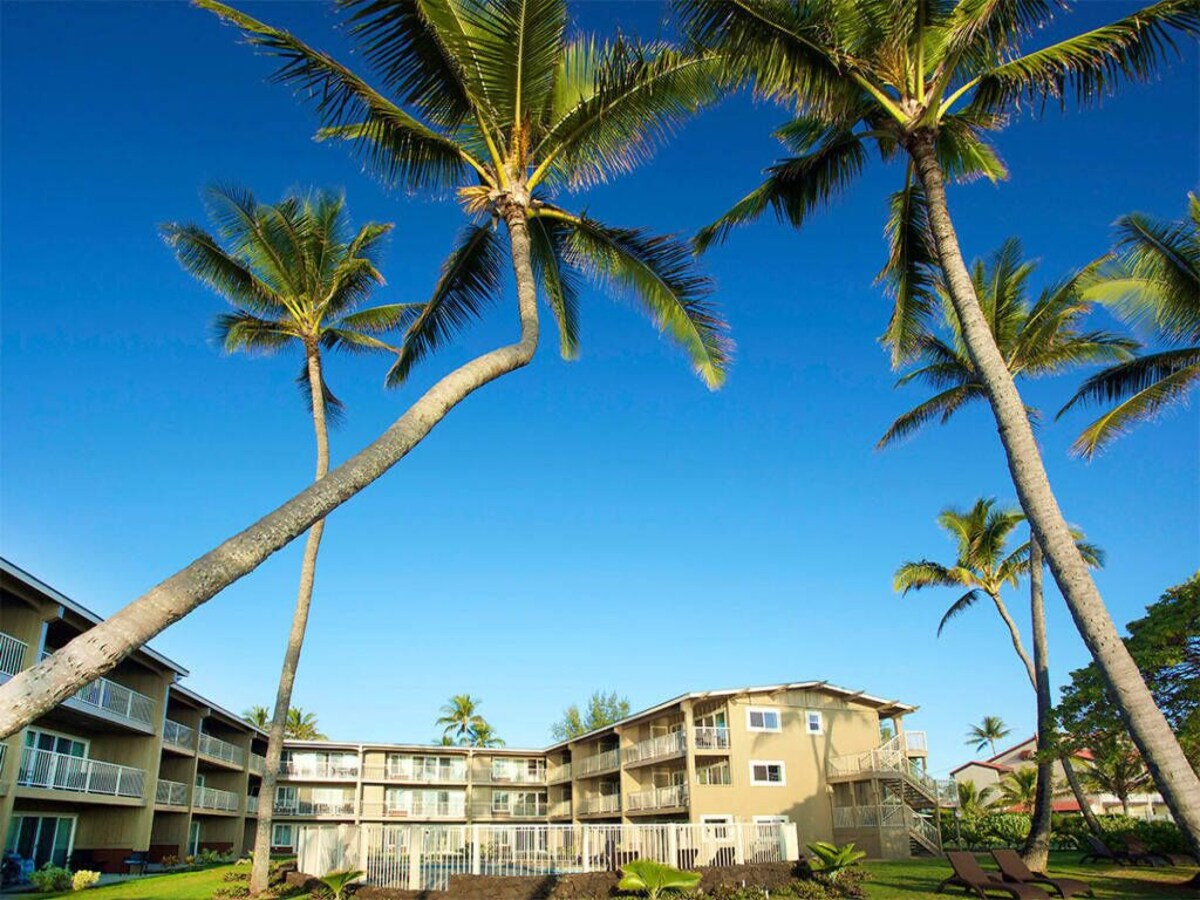 Privacy w/Ocean View! Modern Kitchen, WiFi, Flat Screen, Lanai–Kauai Kailani K212