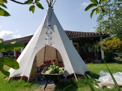 CABANA 4 PERSONAS - Ginebra glamping a 10 minutos de ginebra.