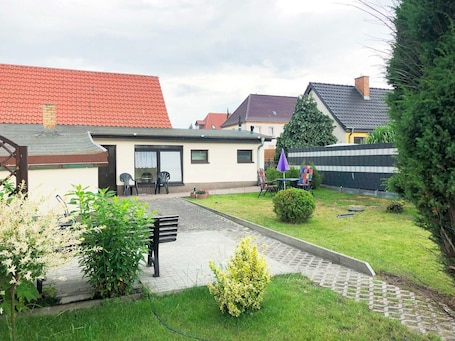 Blick über das Grundstück