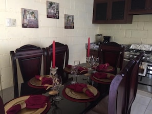 DINNING SET 6 CHAIRS