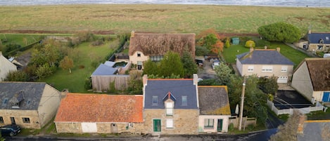 Notre devise:
"chez nous, comme chez vous, mais sans nous"
Prenez-en soin 