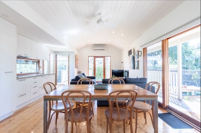 Unique 2 bedroom riverside Boathouse in central Barwon Heads