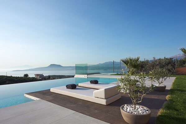 The outdoor area is carefully landscaped to take maximum advantage of the views!