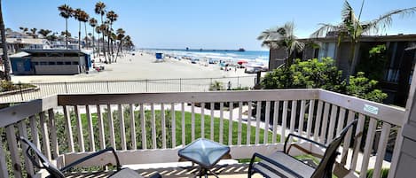 Relax and unwind as you gaze at the whitewater ocean views, the beach, and the Pier!