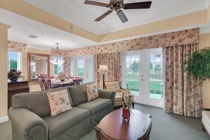 1589 Heritage Court (2).jpg