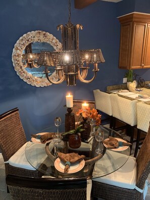 Elegant Dining 