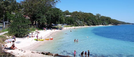 yachtsmans rest nelson bay