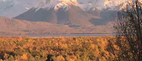 Breathtaking view of the valley and chugiak mountains 