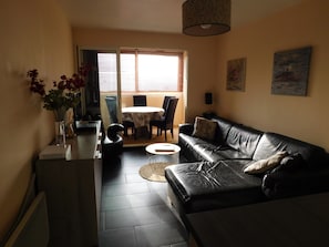 Salon/Loggia