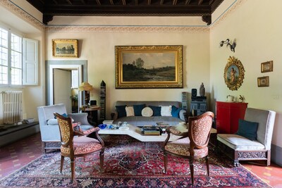 Luxury Suite in Renaissance Villa