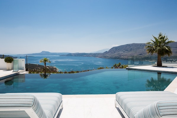 Unobstructed views to the sea, Souda Bay and the surrounding hills.