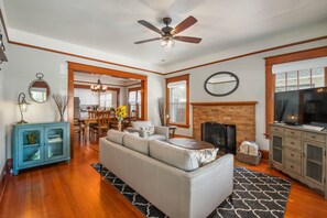 Living Room | Fireplace