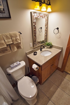 2nd Bathroom
