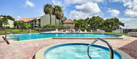 Extra Large Heated Saltwater Pool & Hot Tub