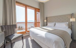 Get a good night's sleep in the double bed.