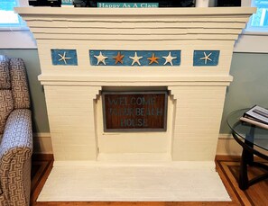 Decorative fireplace 