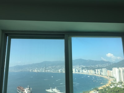 Increíbles vistas de la bahía de Acapulco con brisas durante todo el día.