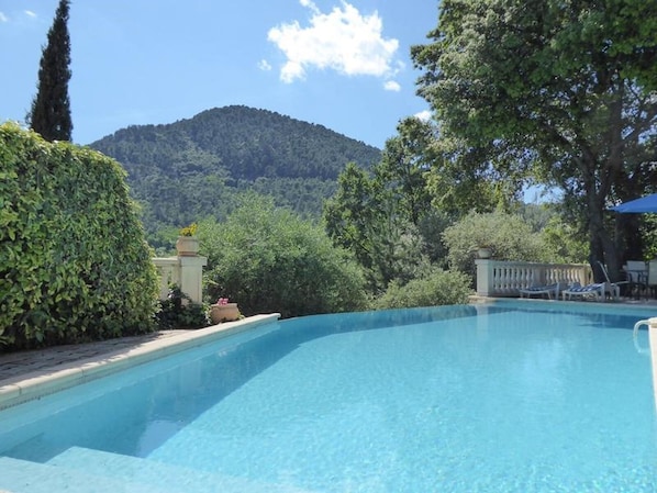 Idyllic villa just outside the picturesque village of Claviers