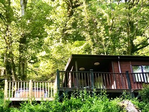 Riverside Hideaway, Lynton, Devon is set on the Riverbank
