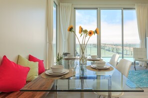 Dining table seats up to 6 people with breath-taking views!
