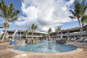 Luana Enclave 1 pool area.