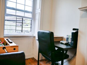 Work Station