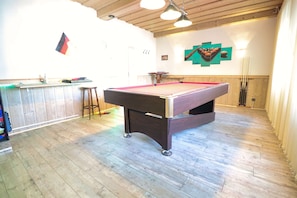 Spielezimmer