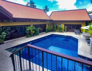 Large and private, beautiful salt water swimming pool with a jetted plunge pool