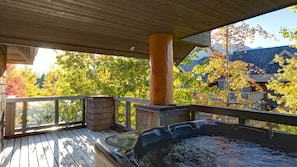 Hot tub on upper deck