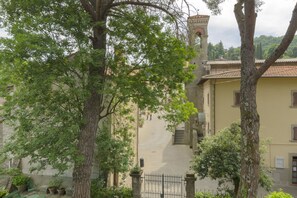 The view from the baklcony on the  quiet square and the church