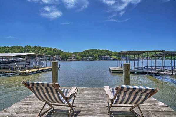 Osage Beach Vacation Rental | 3BR | 2.5BA | 2,200 Sq Ft | Steps to Enter