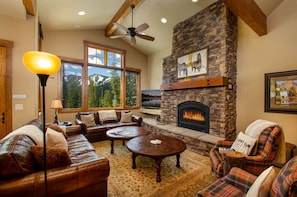 A luxe living room awaits you at Lakota Dreamcatcher 133