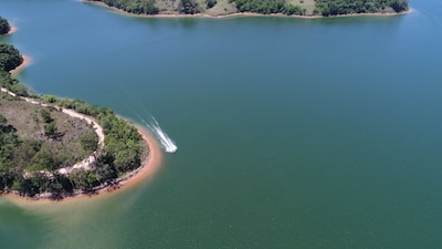 Chácara na Represa em Nazaré Paulista - SP
“Pé na água”