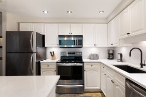 Counter space aplenty in the modern kitchen