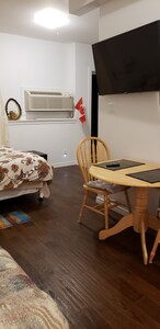 Campbellford Studio Apt Unit 4