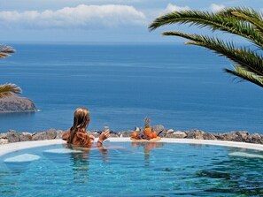 An oasis overlooking the Atlantic