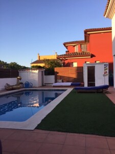 casa en castelló d´empuries para 8 pax