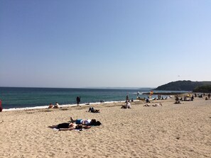 2 minutes walk from Gyllyngvase Beach