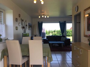 Kombi.  Wohn-/Esszimmer