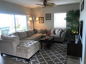 Family Room & Lanai