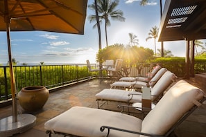 Private Lanai to enjoy some Vitamin D!